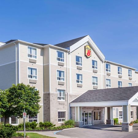 Super 8 By Wyndham Peterborough Hotel Buitenkant foto