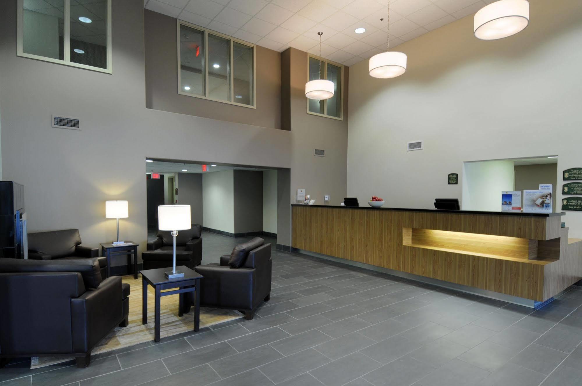 Super 8 By Wyndham Peterborough Hotel Interieur foto